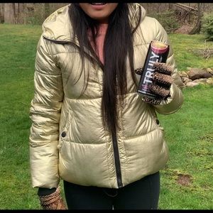 American Eagle Metallic Gold Puffer 